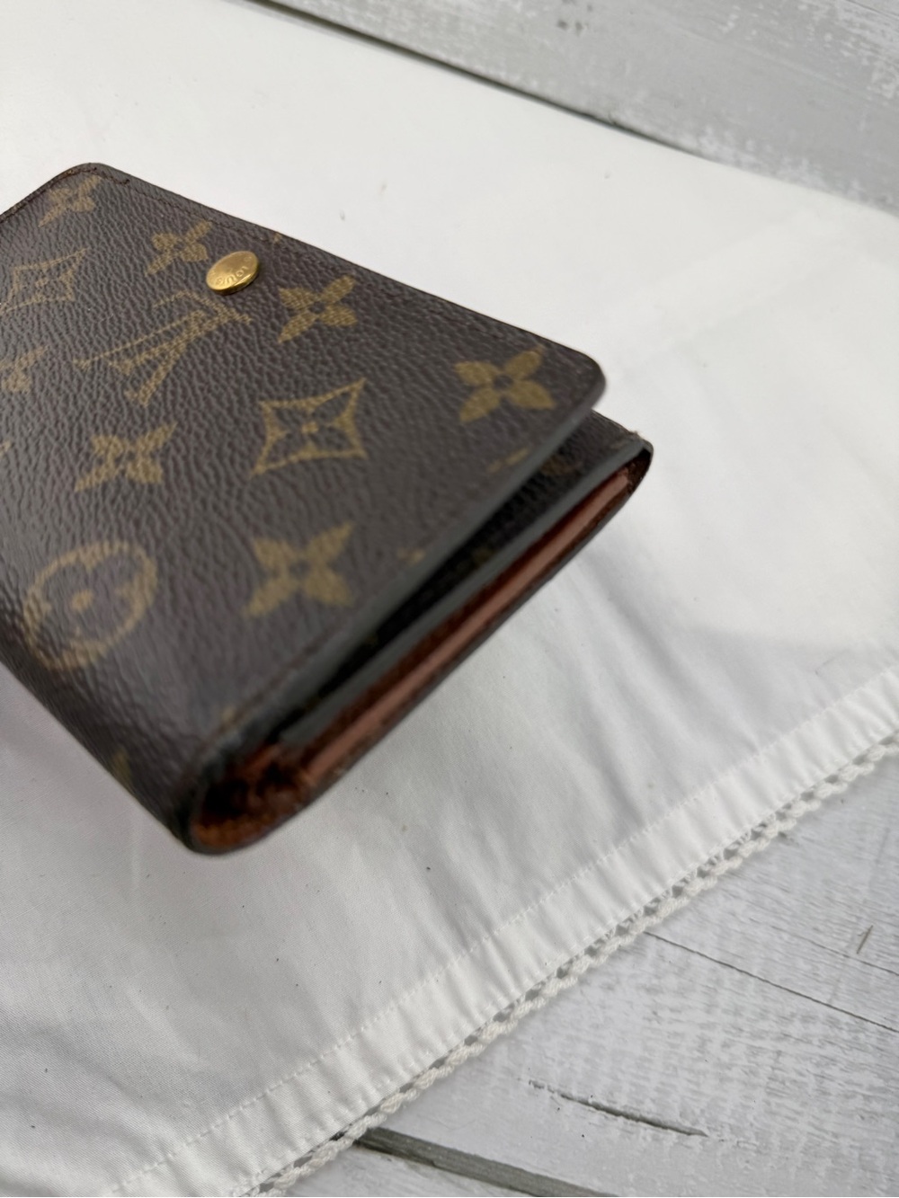 AUTHENTIC LOUIS VUITTON Monogram Porte-Monnaie Billets Tresor Wallet. - Picture 5 of 12